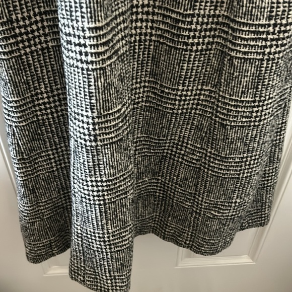 Arden B Glenn Plaid Coat - Picture 9 of 9